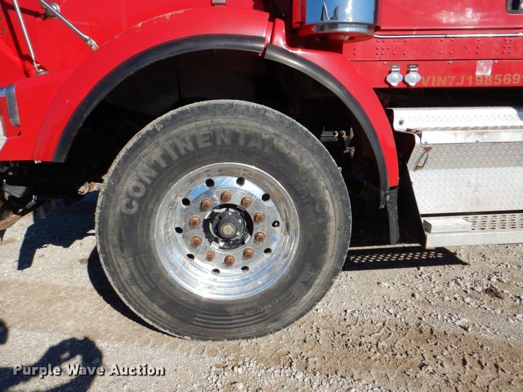 image for item DH5298 2007 Kenworth T800 semi truck