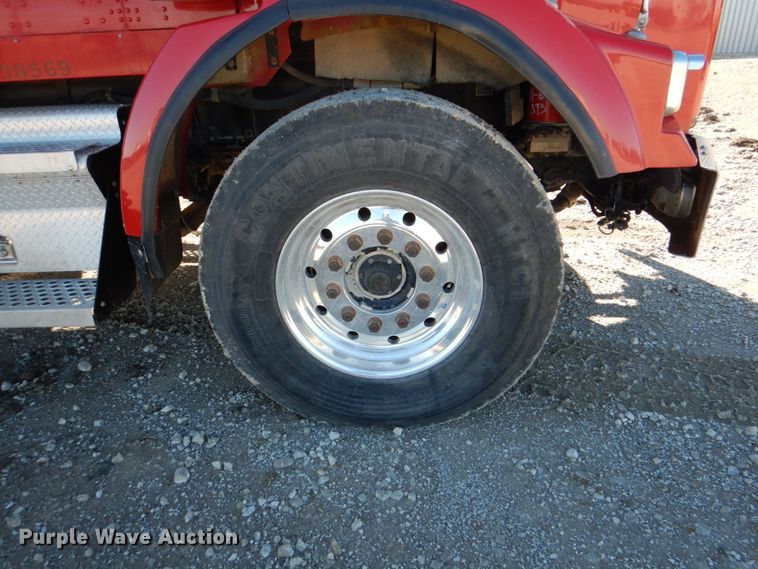 image for item DH5298 2007 Kenworth T800 semi truck