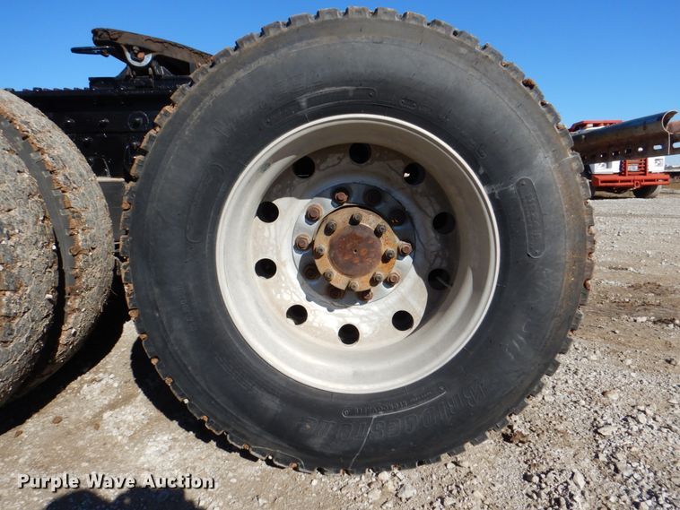 image for item DH5298 2007 Kenworth T800 semi truck