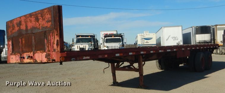 image for item DH6252 1979 Hobb flatbed trailer
