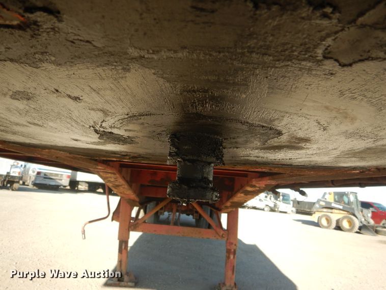 image for item DH6252 1979 Hobb flatbed trailer