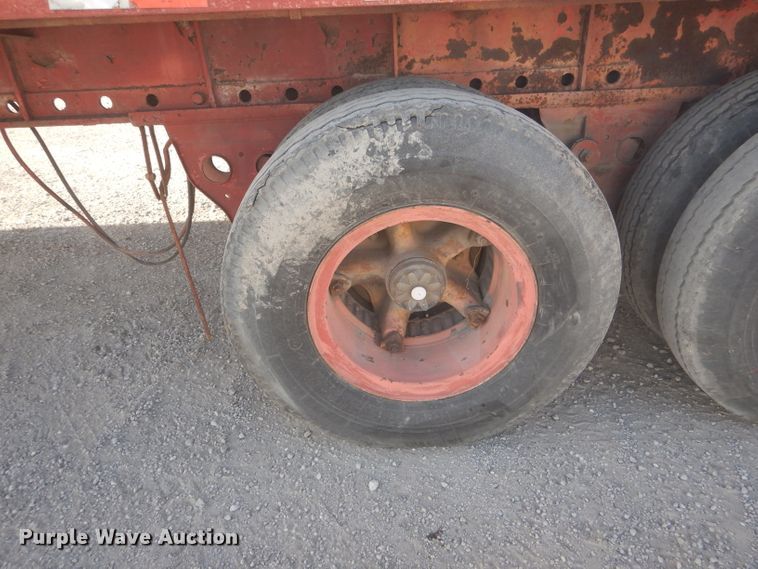 image for item DH6252 1979 Hobb flatbed trailer