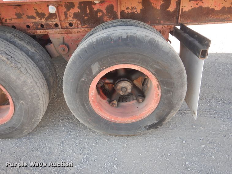 image for item DH6252 1979 Hobb flatbed trailer