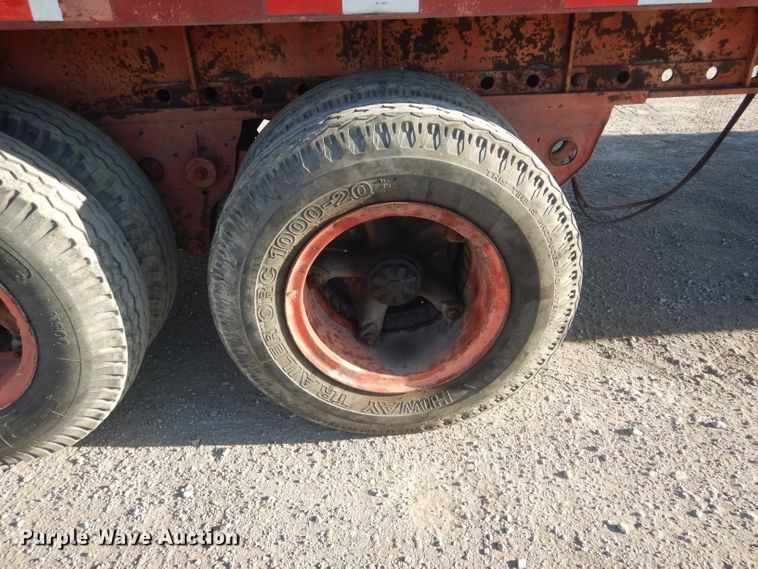 image for item DH6252 1979 Hobb flatbed trailer