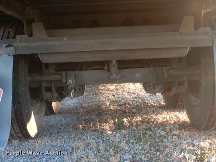 image for item DH6253 2016 Utility 3000R refrigerated van trailer