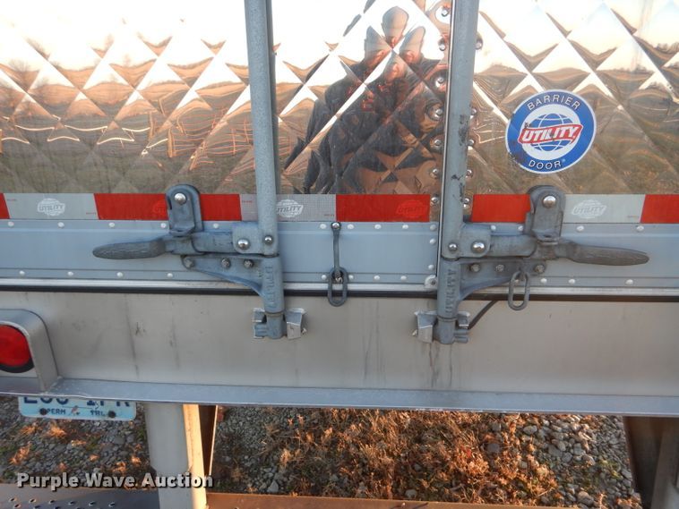 image for item DH6253 2016 Utility 3000R refrigerated van trailer