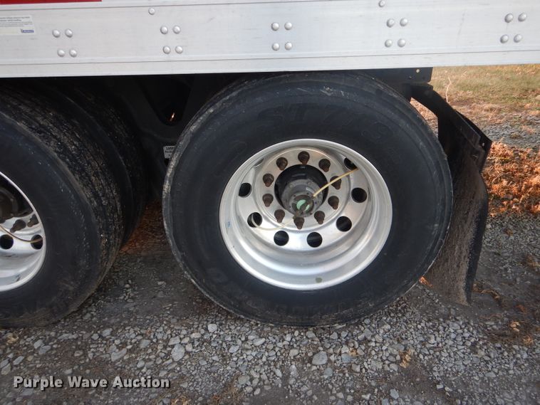 image for item DH6253 2016 Utility 3000R refrigerated van trailer