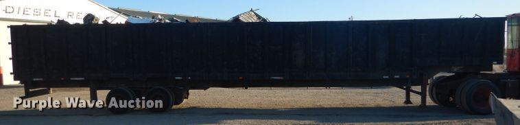 image for item DH6254 1986 Gooseneck 86-40X8-0 scrap trailer