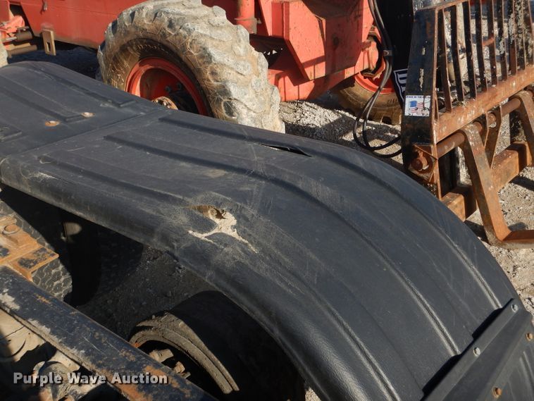 image for item DH6286 2011 Peterbilt 386 semi truck