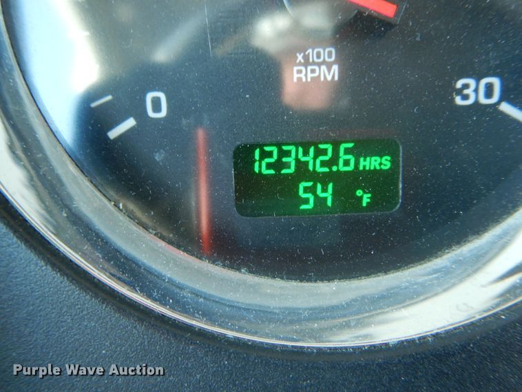 image for item DH6964 2015 Kenworth T660 semi truck