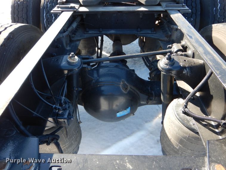 image for item DH6964 2015 Kenworth T660 semi truck