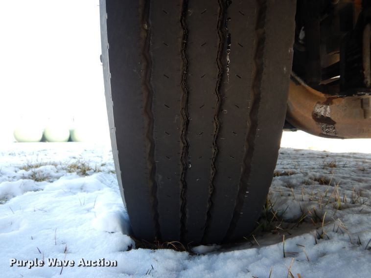 image for item DH6964 2015 Kenworth T660 semi truck