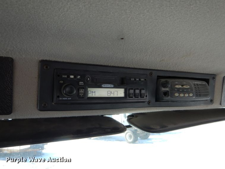 image for item DH6965 2003 Freightliner FL70 truck cab and chassis