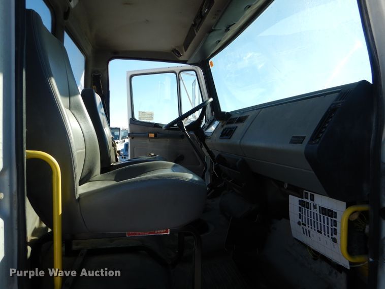 image for item DH6965 2003 Freightliner FL70 truck cab and chassis