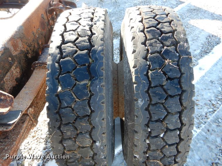 image for item DH6965 2003 Freightliner FL70 truck cab and chassis