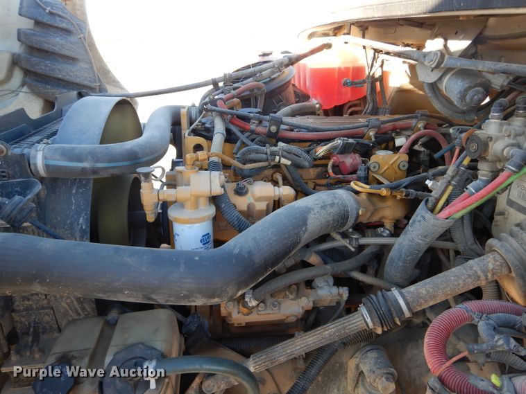 image for item DH6968 2007 Freightliner Business Class M2 truck cab and chassis