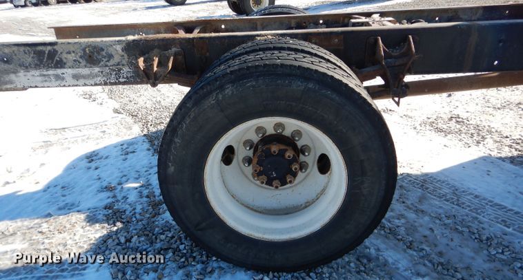 image for item DH6969 2008 International DuraStar 4400 truck cab and chassis