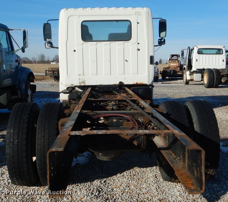 image for item DH6970 2007 Hino 308 truck cab and chassis