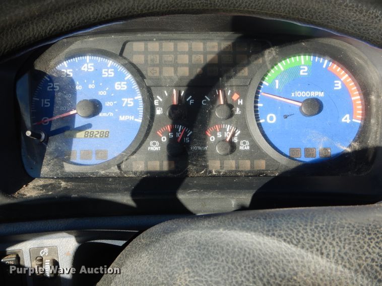 image for item DH6970 2007 Hino 308 truck cab and chassis