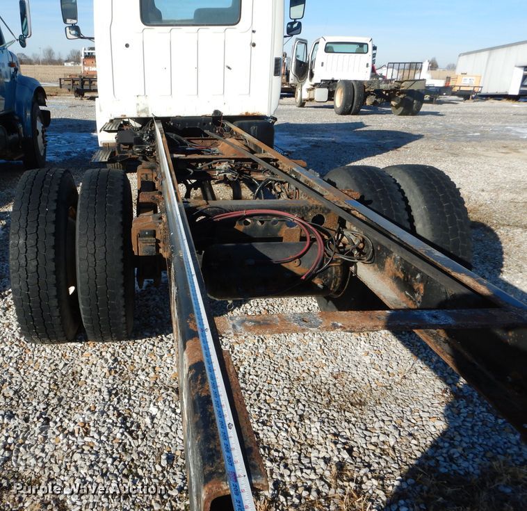 image for item DH6970 2007 Hino 308 truck cab and chassis