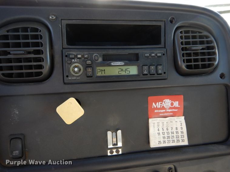 image for item DH6971 2004 Freightliner Business Class M2 truck cab and chassis