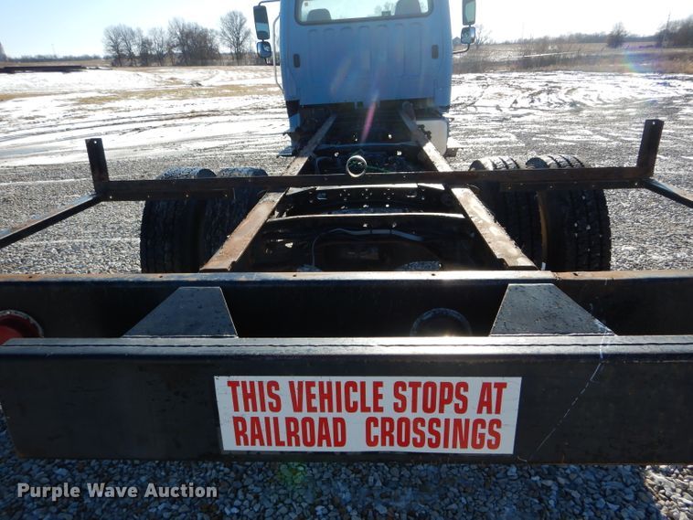 image for item DH6971 2004 Freightliner Business Class M2 truck cab and chassis