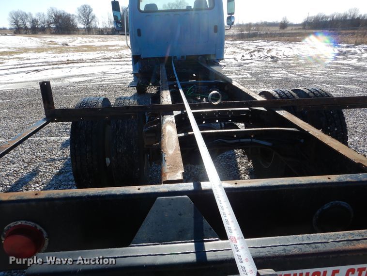 image for item DH6971 2004 Freightliner Business Class M2 truck cab and chassis