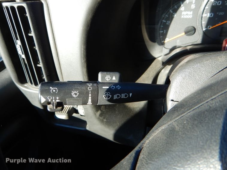 image for item DH6973 2008 GMC C7500 truck cab and chassis