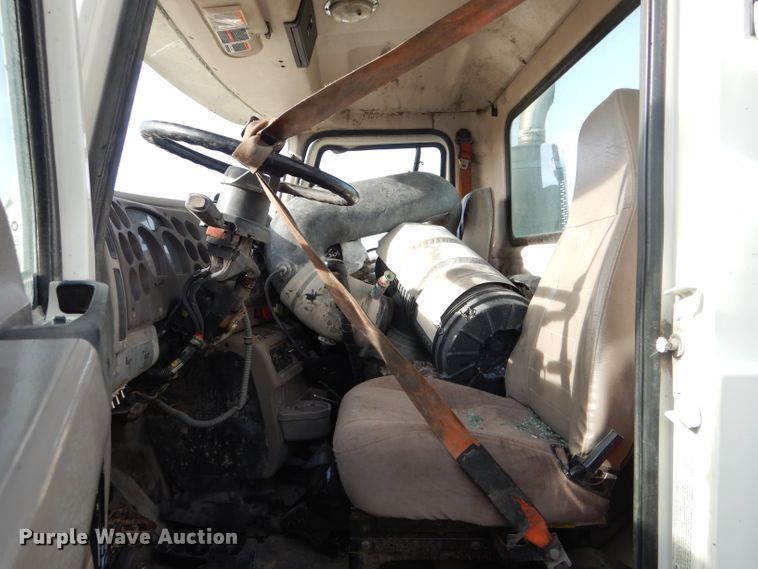 image for item DH6976 2007 Mack CHN semi truck