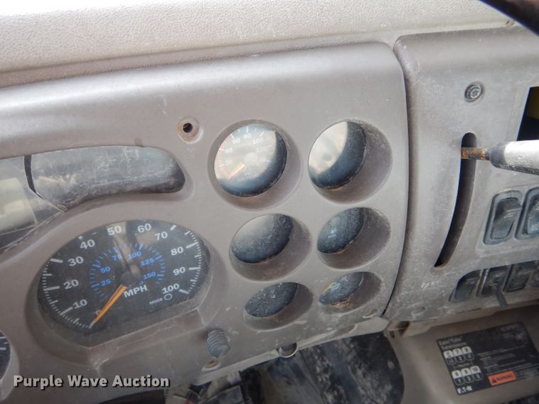 image for item DH6976 2007 Mack CHN semi truck