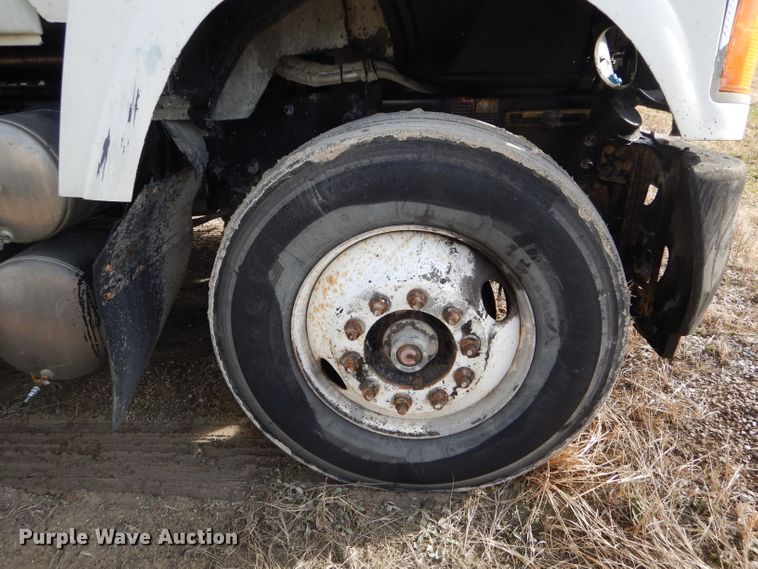 image for item DH6976 2007 Mack CHN semi truck