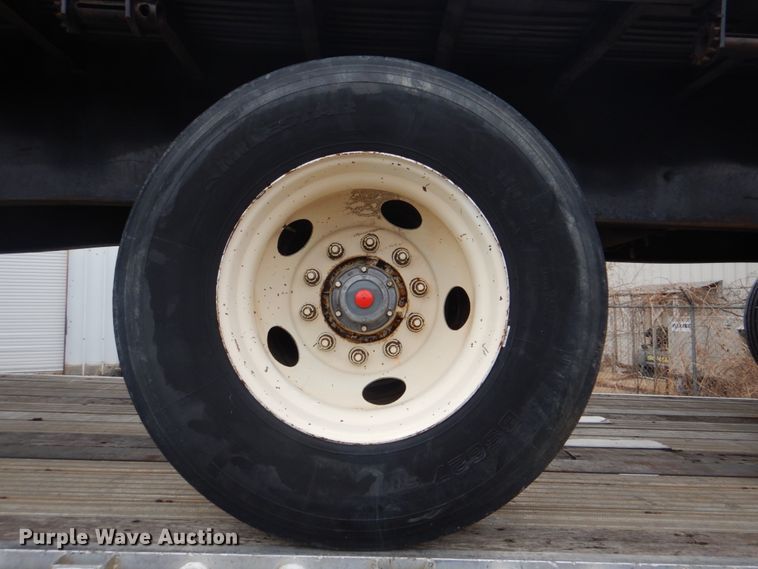 image for item DI2415 1998 Utility Trailer FA2CHA flatbed trailer