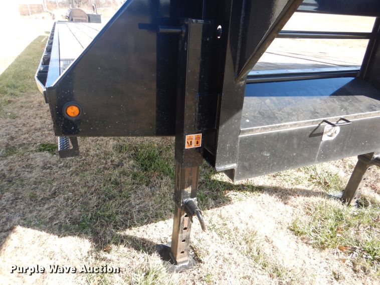image for item FF9101 2015 Big Tex 22GN-40-HDTS equipment trailer