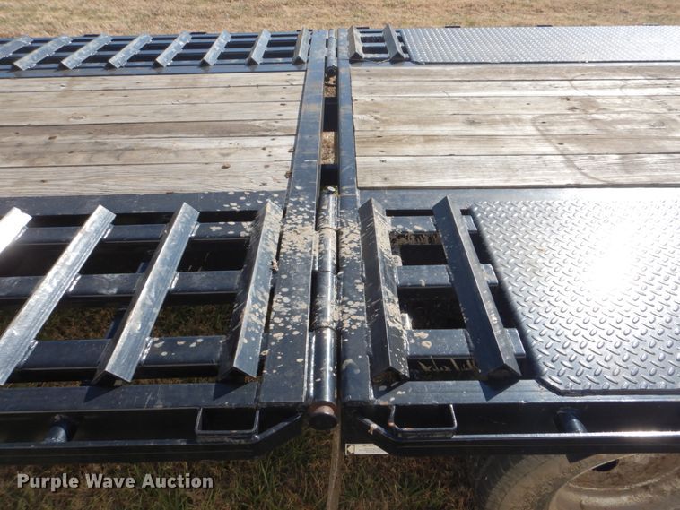 image for item FF9101 2015 Big Tex 22GN-40-HDTS equipment trailer