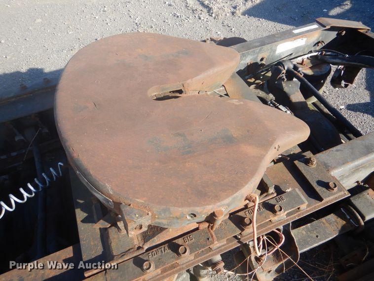 image for item FF9211 International rear end