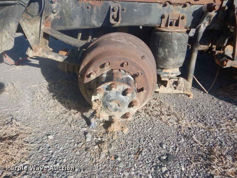 image for item FF9211 International rear end