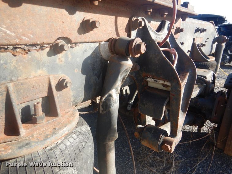 image for item FF9211 International rear end