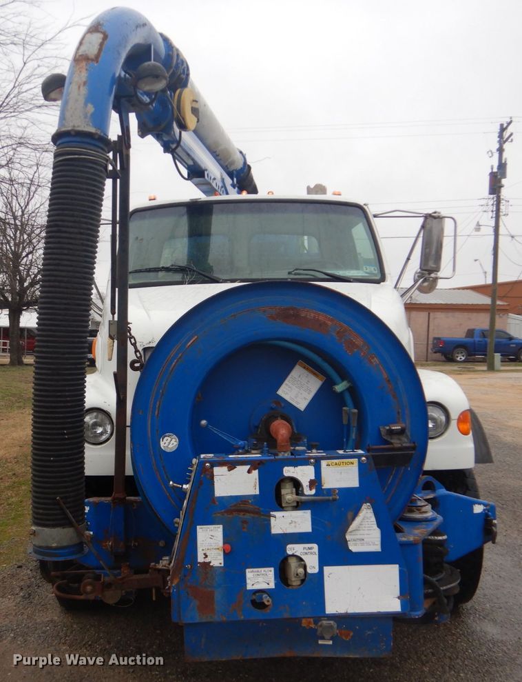 image for item FF9215 2004 Sterling L-Line sewer rodder truck