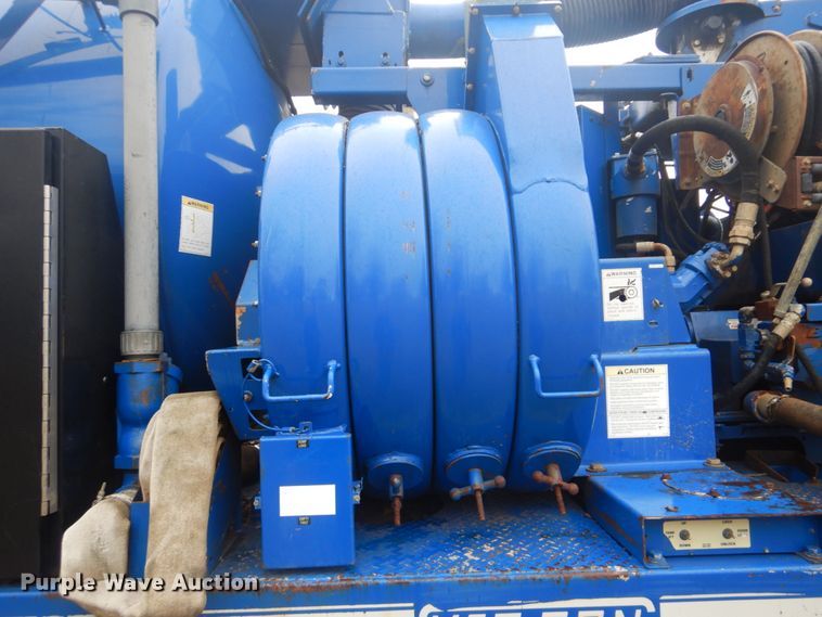 image for item FF9215 2004 Sterling L-Line sewer rodder truck