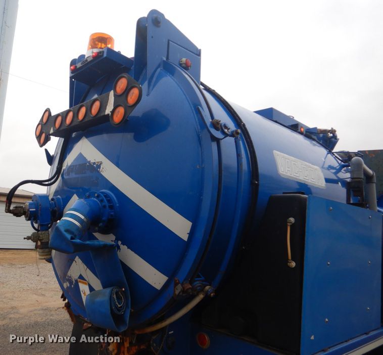 image for item FF9215 2004 Sterling L-Line sewer rodder truck