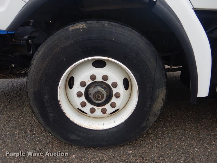 image for item FF9215 2004 Sterling L-Line sewer rodder truck