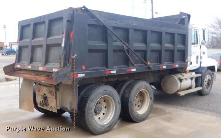 image for item FF9216 1995 Mack CH dump truck