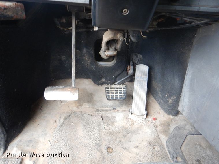 image for item FF9216 1995 Mack CH dump truck