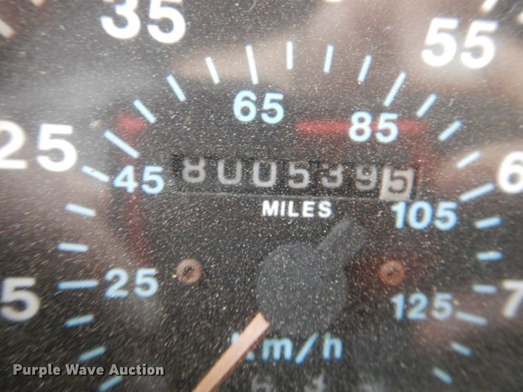 image for item FF9216 1995 Mack CH dump truck