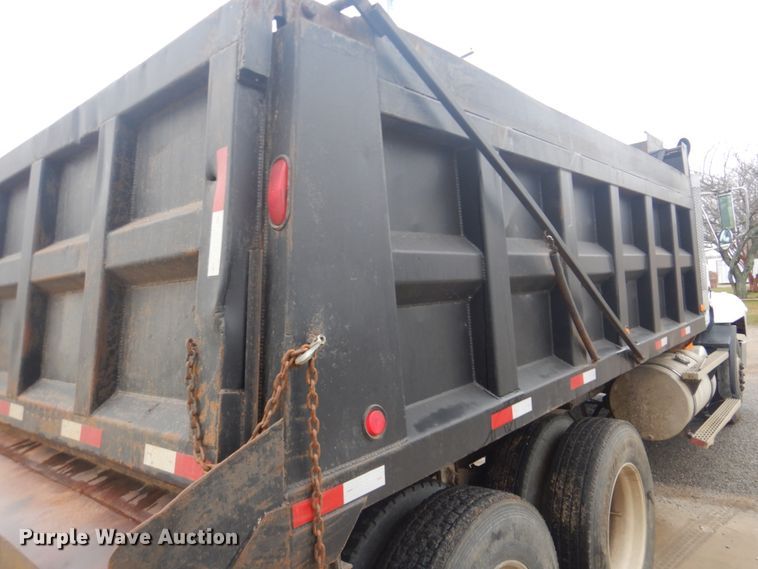 image for item FF9216 1995 Mack CH dump truck