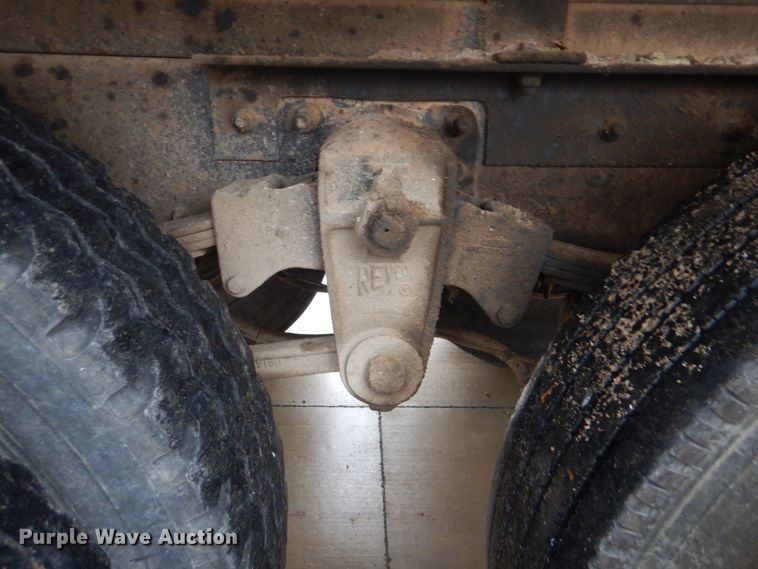 image for item FF9216 1995 Mack CH dump truck