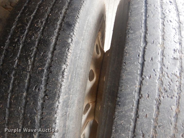 image for item FF9216 1995 Mack CH dump truck