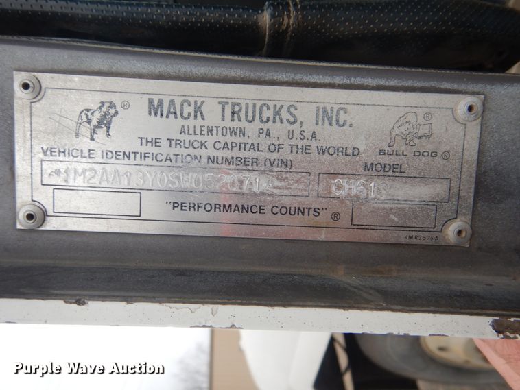 image for item FF9216 1995 Mack CH dump truck