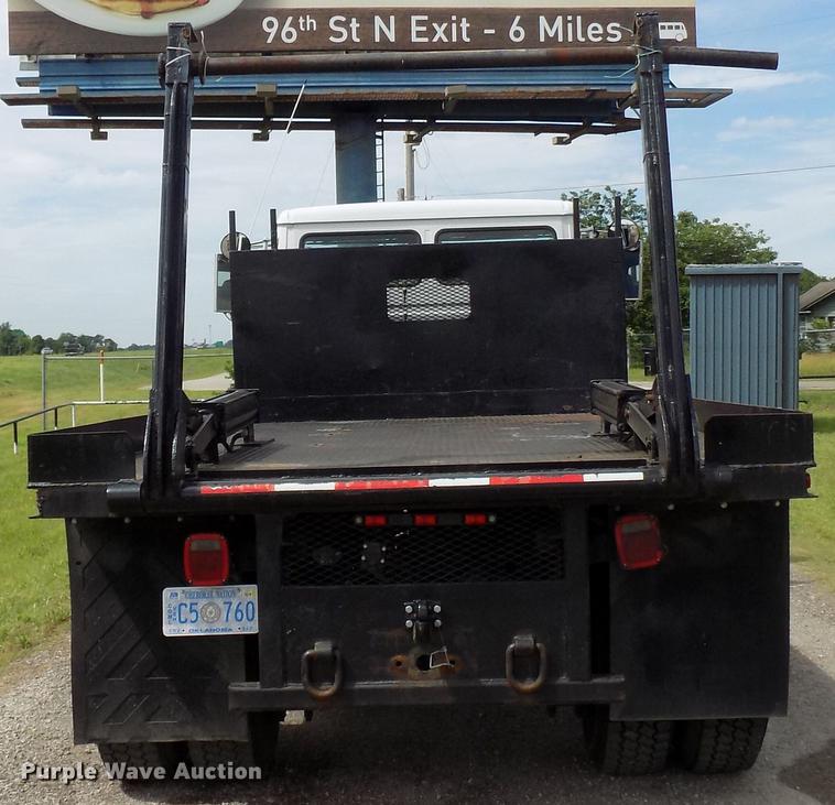 image for item FJ9285 2004 Freightliner FL70 flatbed truck