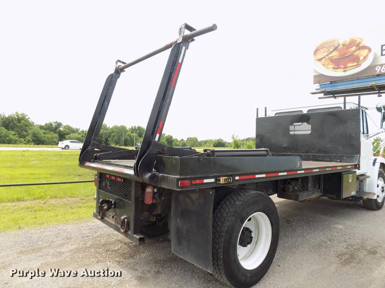 image for item FJ9285 2004 Freightliner FL70 flatbed truck
